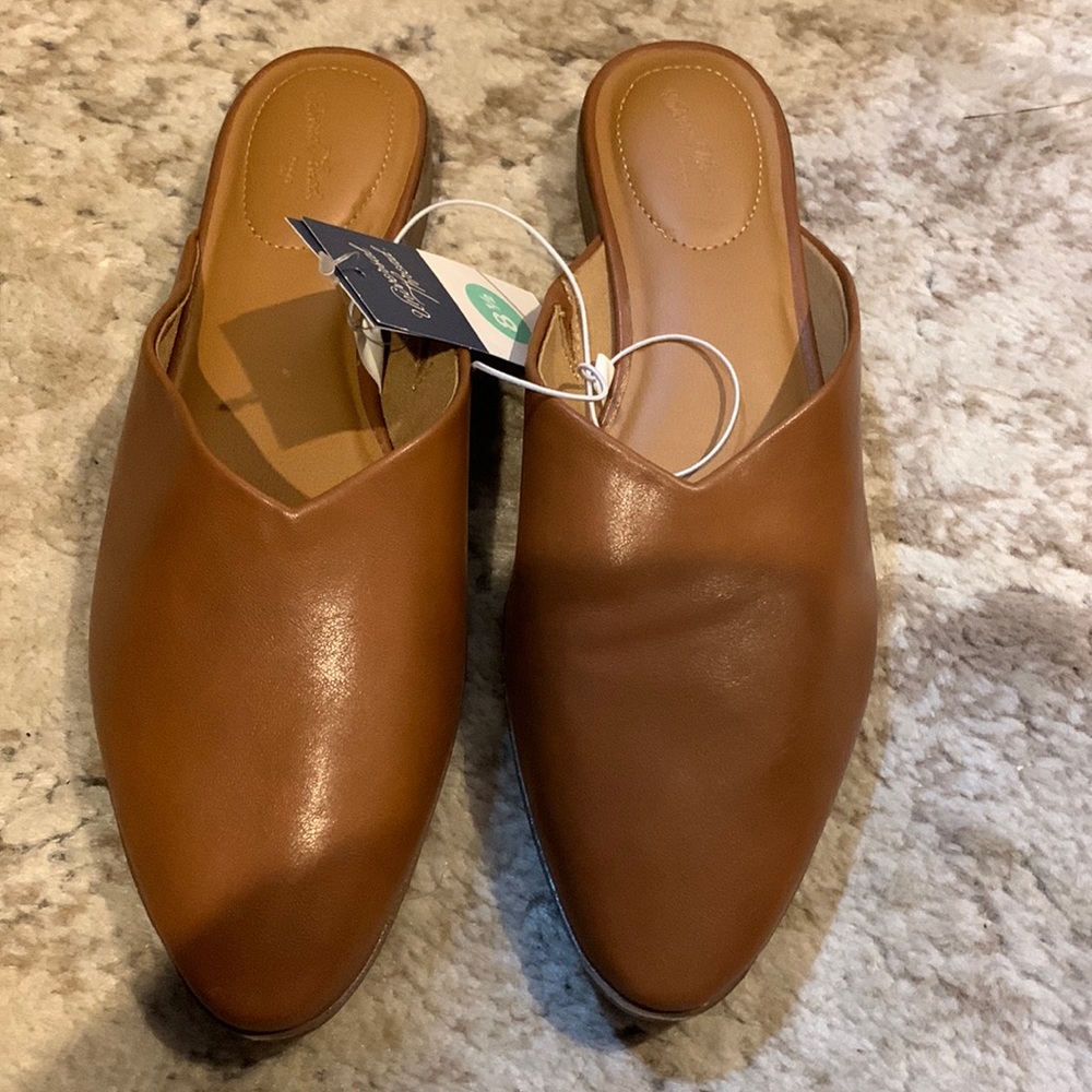 Universal Thread Leather Mules